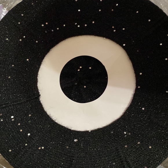 Woman’s Tiny Sequin Black Wool Beret - Picture 6 of 6